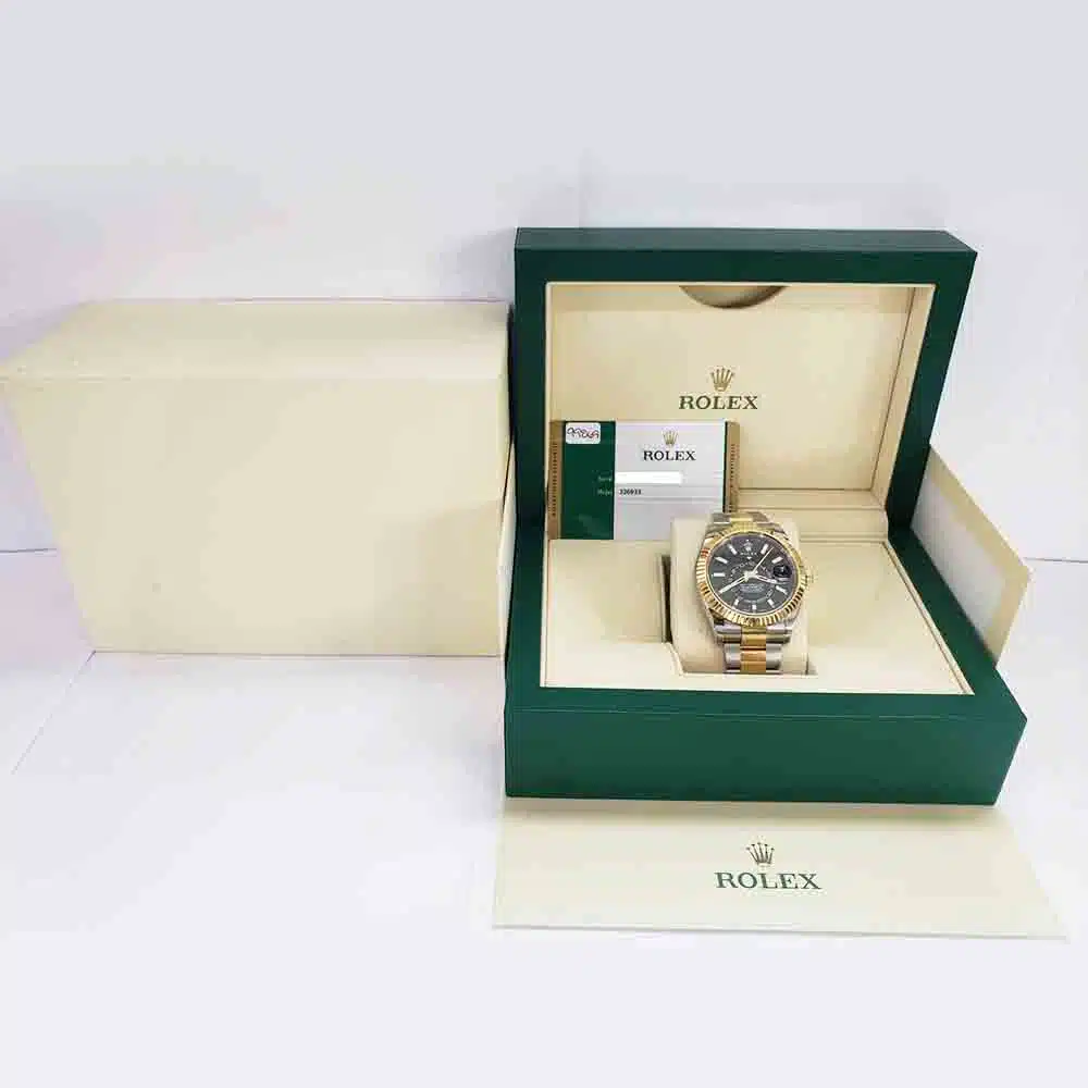 Rolex Sky-Dweller 326933 42mm Oyster Stainless Steel And Yellow Gold with Black Dial Watch 2019 – image 6
