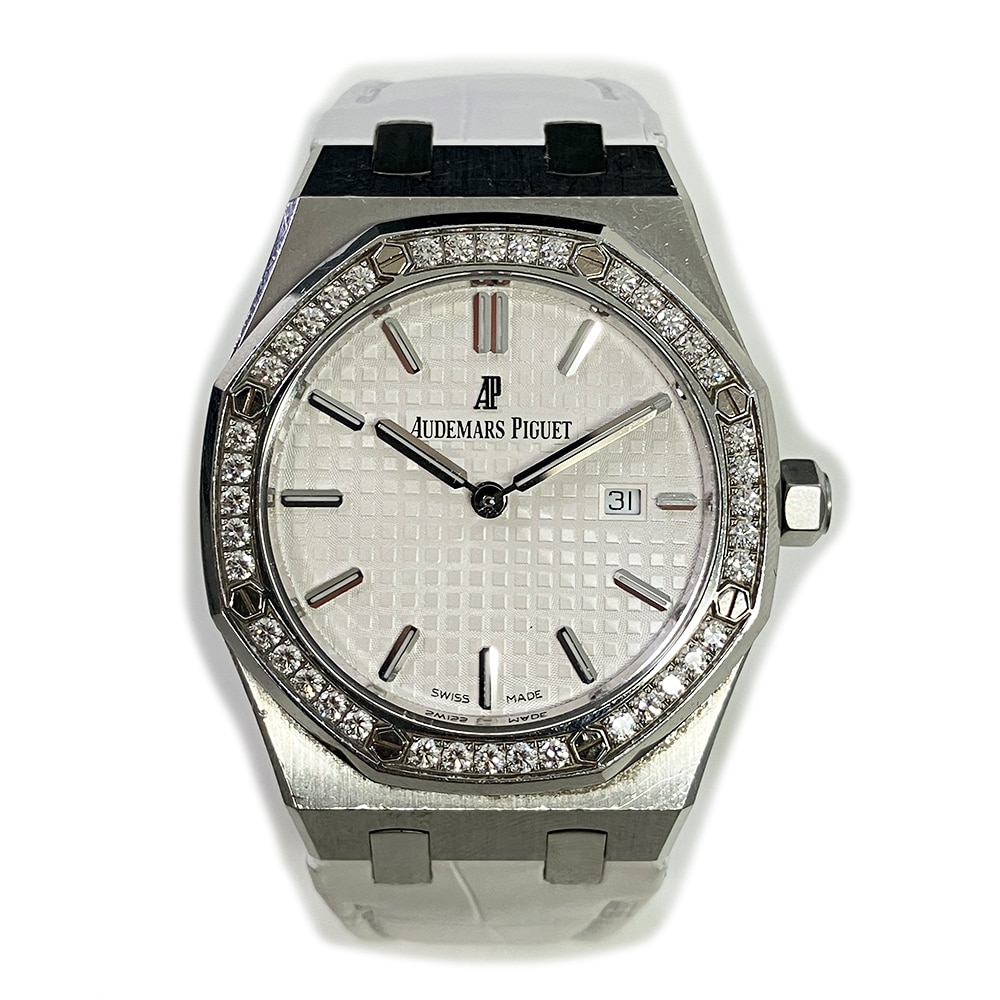 Audemars Piguet Royal Oak 67651ST.ZZ.DO11CR.01 33mm Stainless Steel with Silver Dial Lady Watch