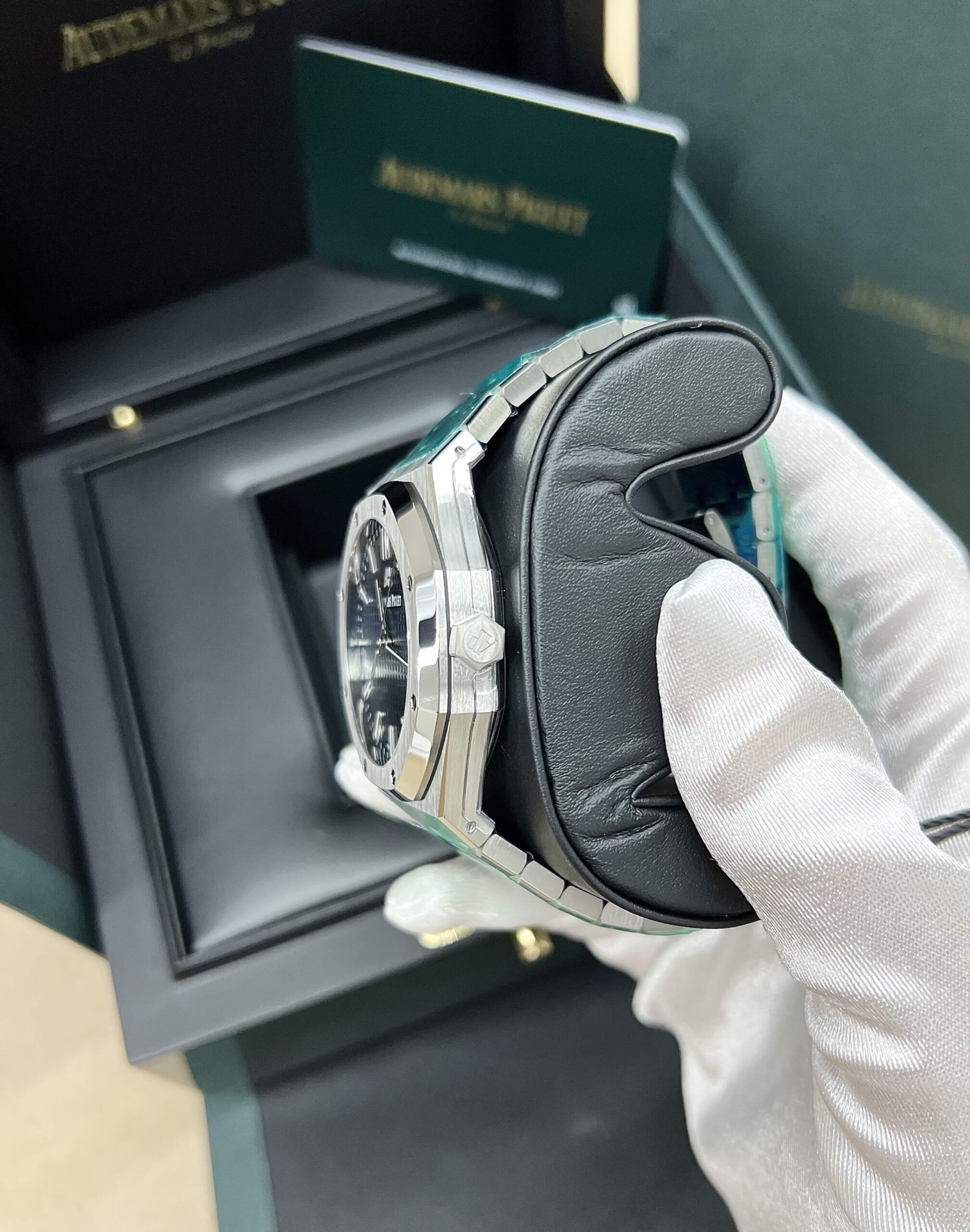 AP Royal Oak Automatic Blue Dial Stainless Steel Men's Watch