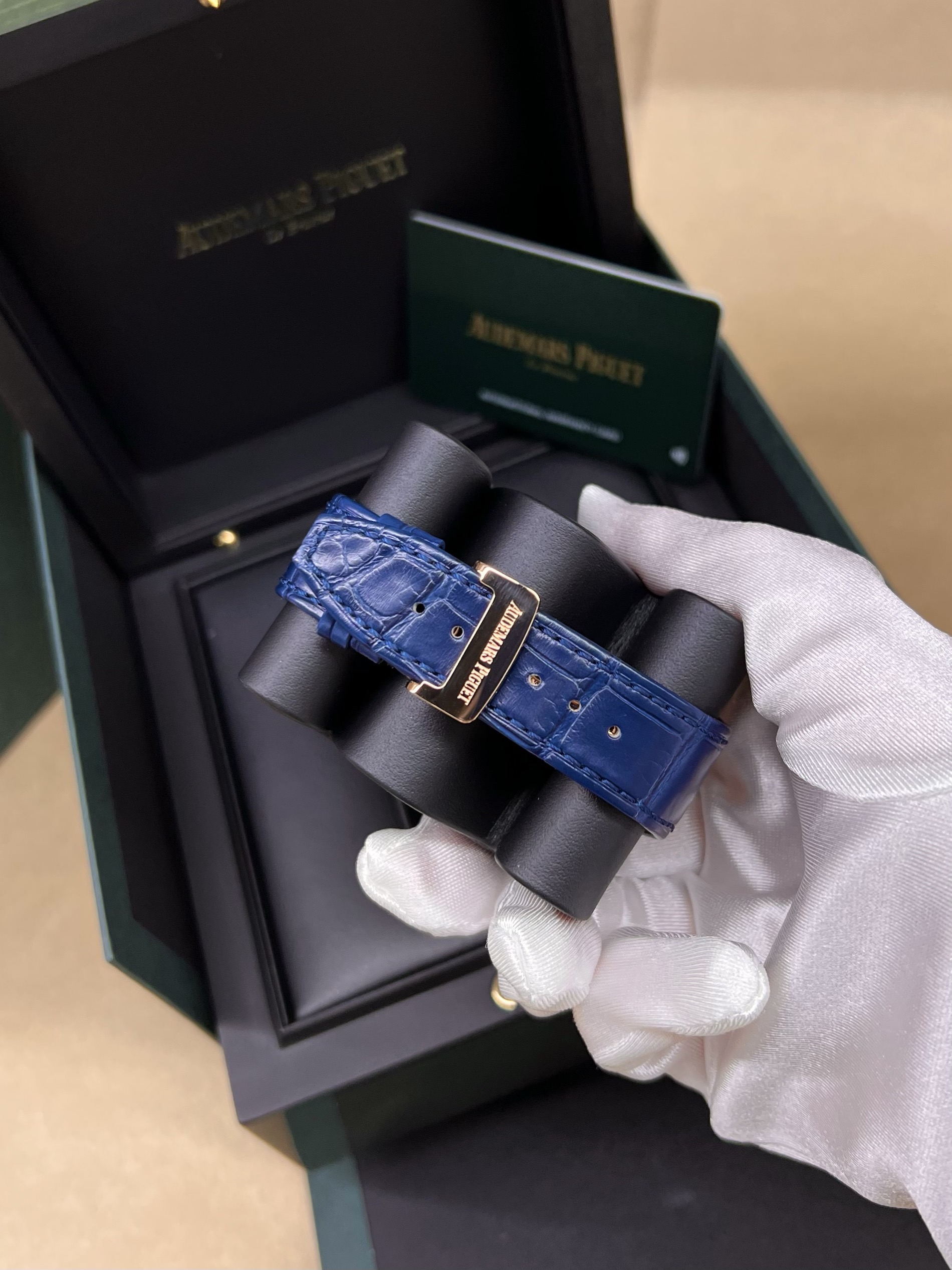 Audemars Piguet Royal Oak Chronograph 26331OR.OO.D315CR.01 Blue Dial Blue Leather Rose Gold Watch