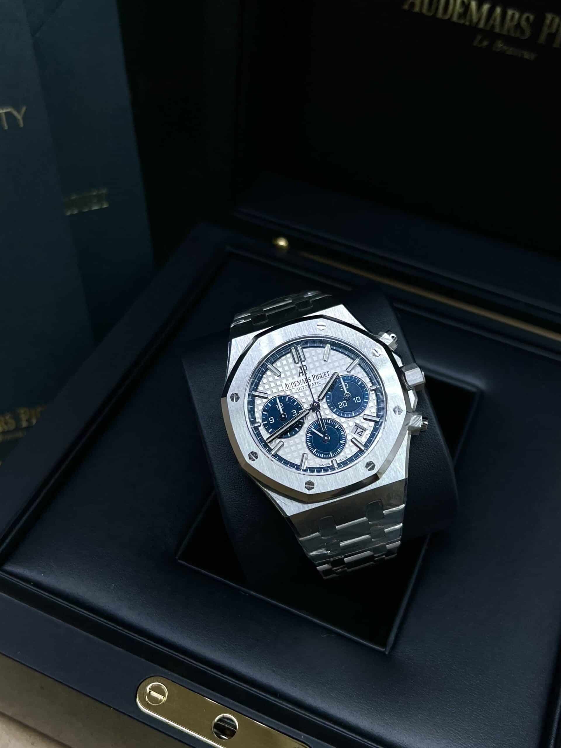 AP Royal Oak Chronograph Automatic Silver Dial Blue Subdials Stainless Steel Watch 26315ST.OO.1256ST.01