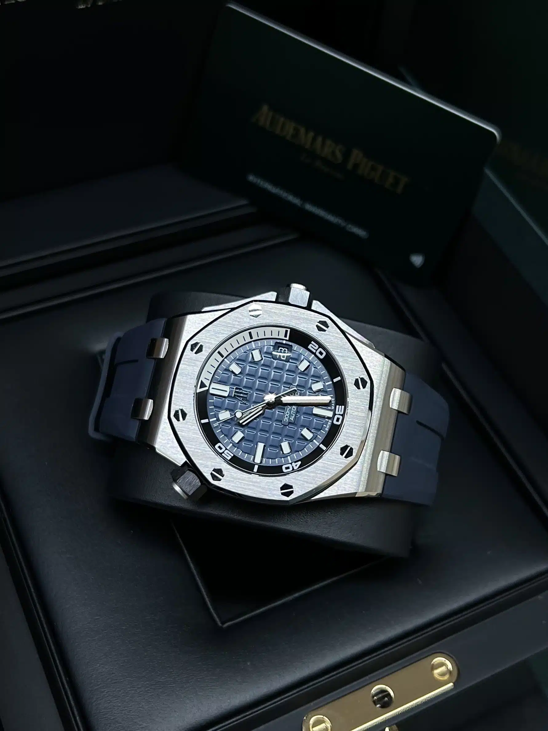 Audemars Piguet Royal Oak Offshore Diver Stainless Steel 42mm Blue Dial 15720ST.OO.A027CA.01 – image 10