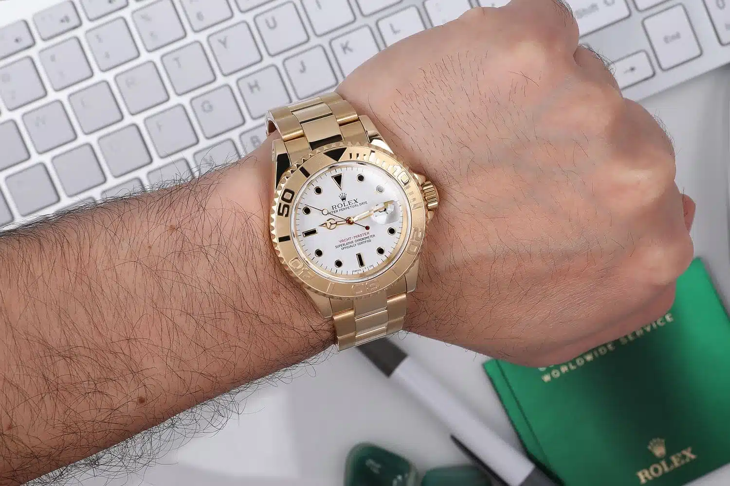 Rolex Yacht-Master 40 18K Yellow Gold Oyster 40MM Watch 16628 – image 4