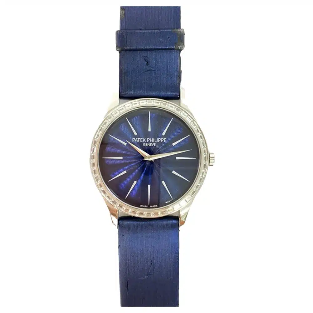 Patek Philippe Ladies Calatrava 33mm 4897/300G-001 White Gold With Blue Satin Watch Blue Dial 2017 – image 2