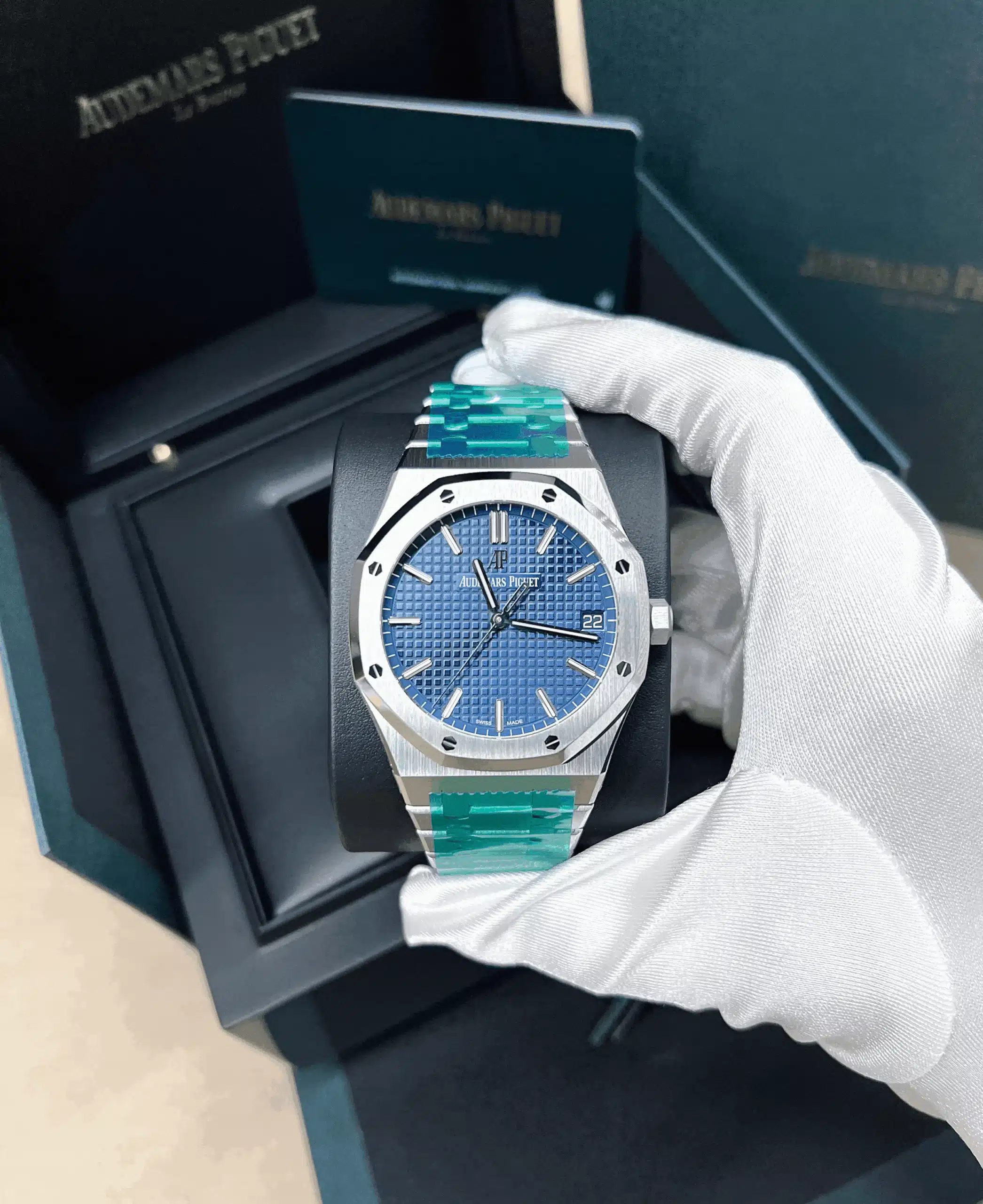 Audemars Piguet Royal Oak 15500ST.OO.1220ST.01 Automatic Blue Dial Stainless Steel Men's Watch – image 5