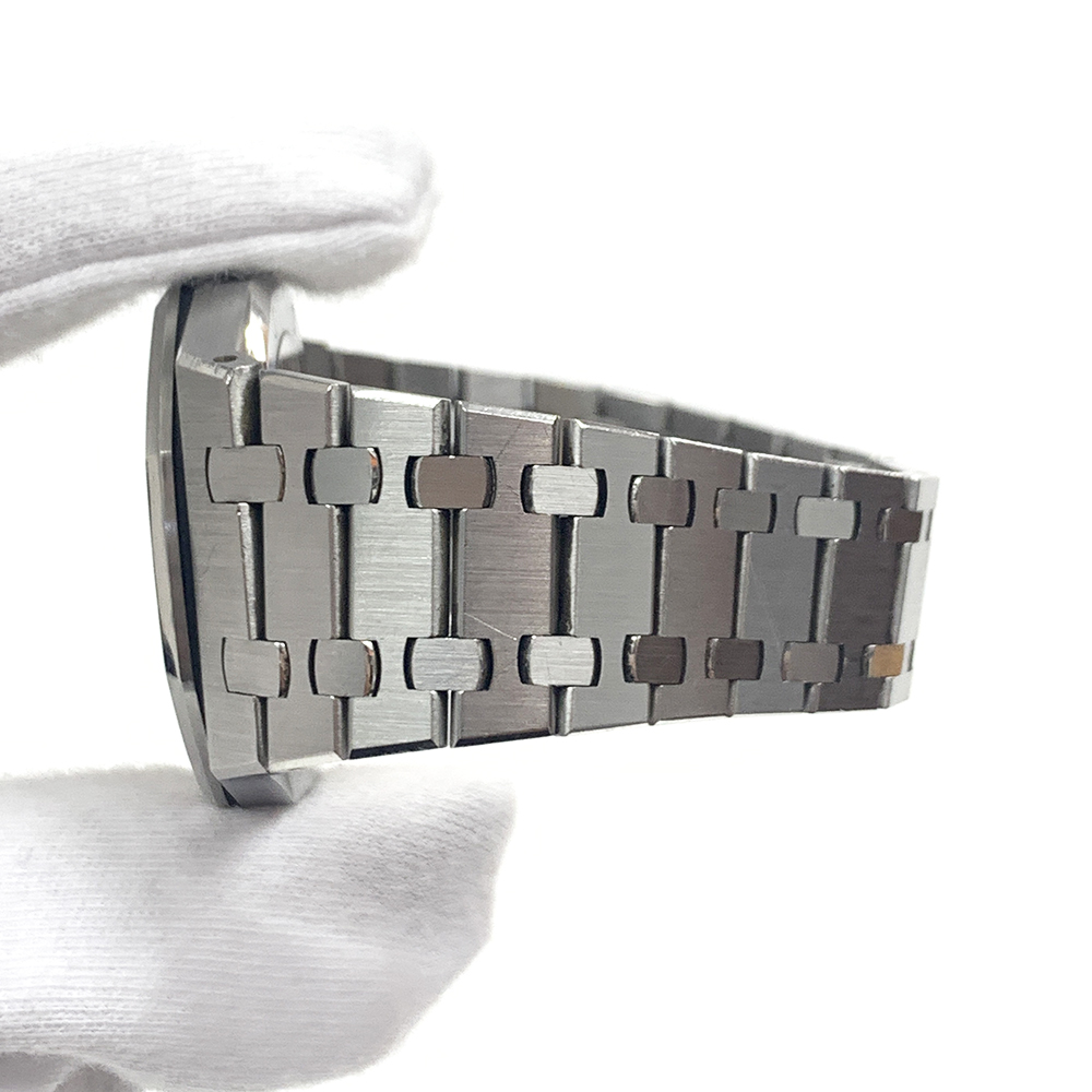 Audemars Piguet Royal Oak 39mm 15202ST.OO.0944ST.01 Automatic Stainless Steel Watch Silver Dial 2012