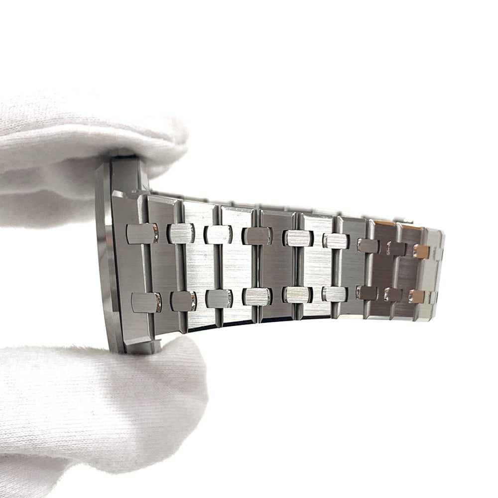 Audemars Piguet Royal Oak Automatic 15500ST.OO.1220ST.03 41mm Stainless Steel Watch Black Dial