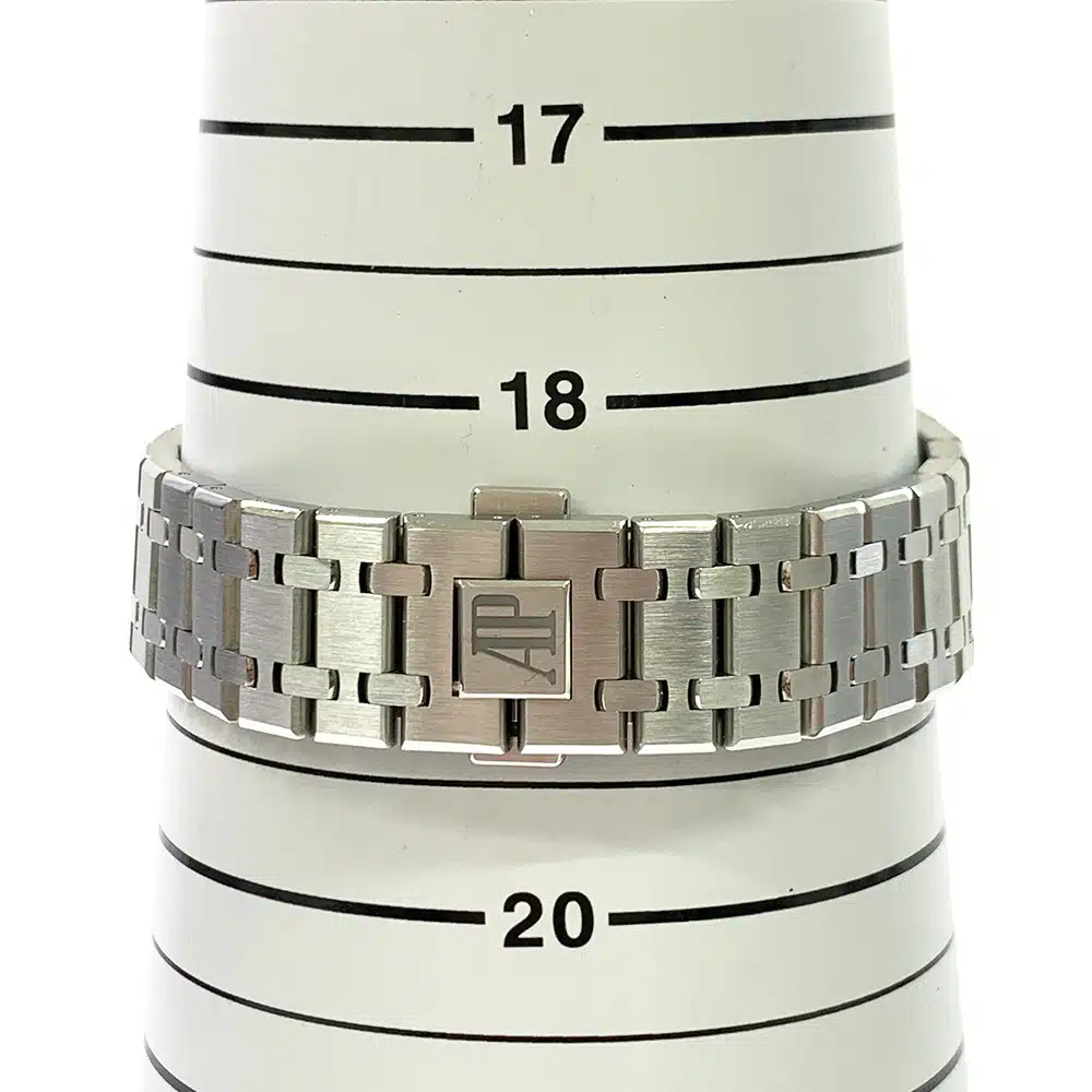 Audemars Piguet Royal Oak 41mm 15500ST.OO.1220ST.04 Stainless Steel Watch Silver Dial – image 7