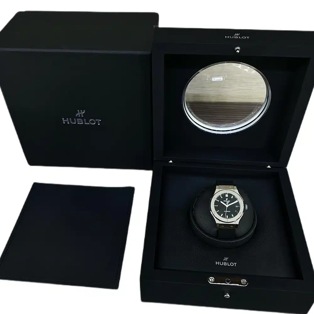 Hublot Classic Fusion 38mm 565.NX.1470.RX Titanium With Black Rubber Watch Black Dial – image 7