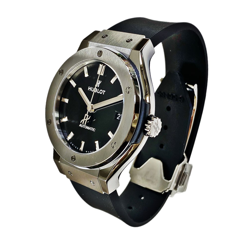Hublot Classic Fusion 38mm 565.NX.1470.RX Titanium With Black Rubber Watch Black Dial