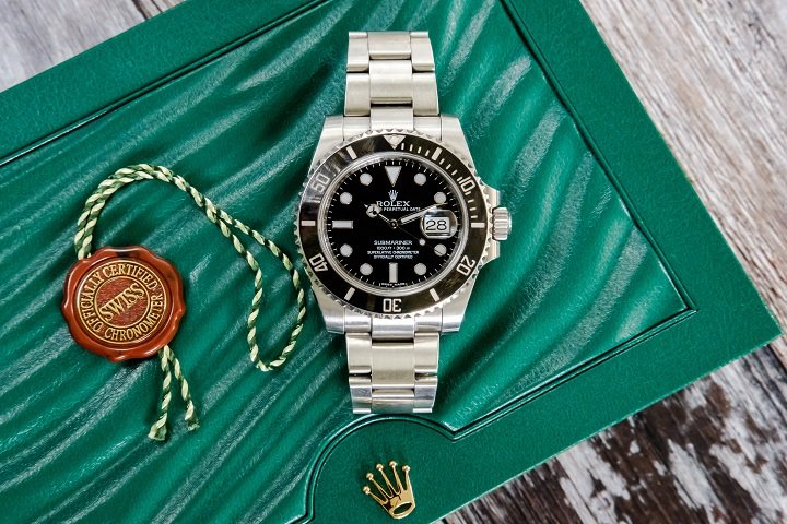 rolex submariner dive watch