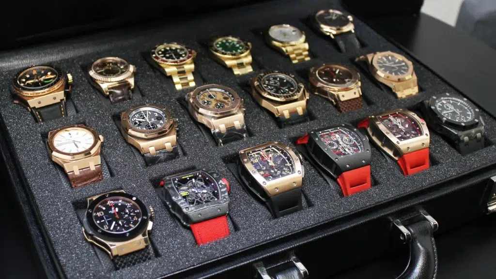 How to buy used watches