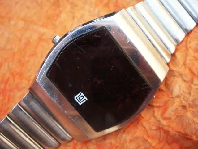 11 Polish Watch Brands Making Waves in 2025 (Expert Guide)