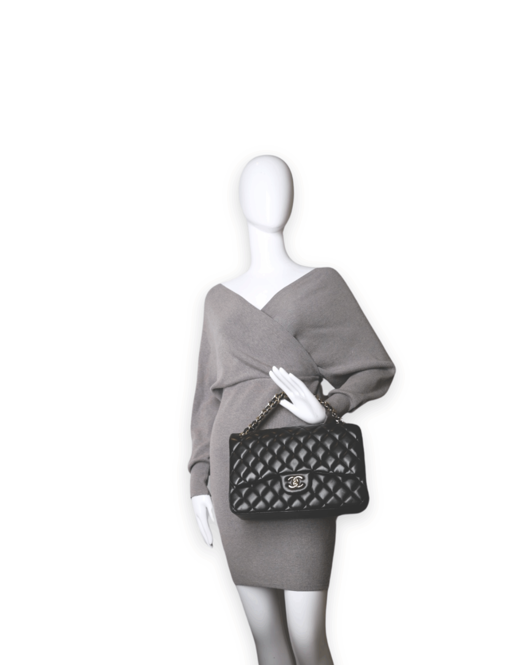 Chanel Black Jumbo Quilted Lambskin Gold Hardware - Image 2