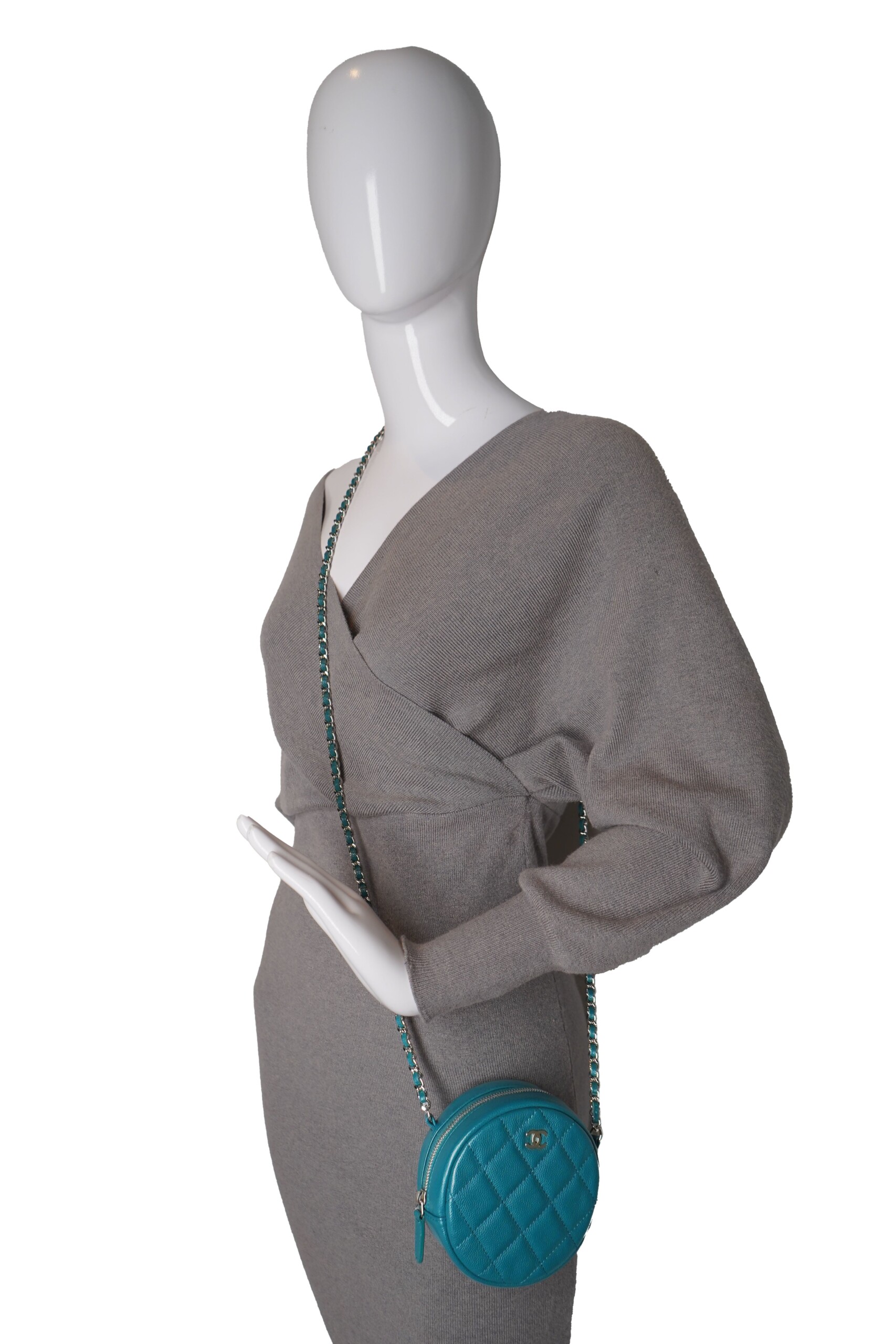 Chanel Quilted Round Clutch - Image 7