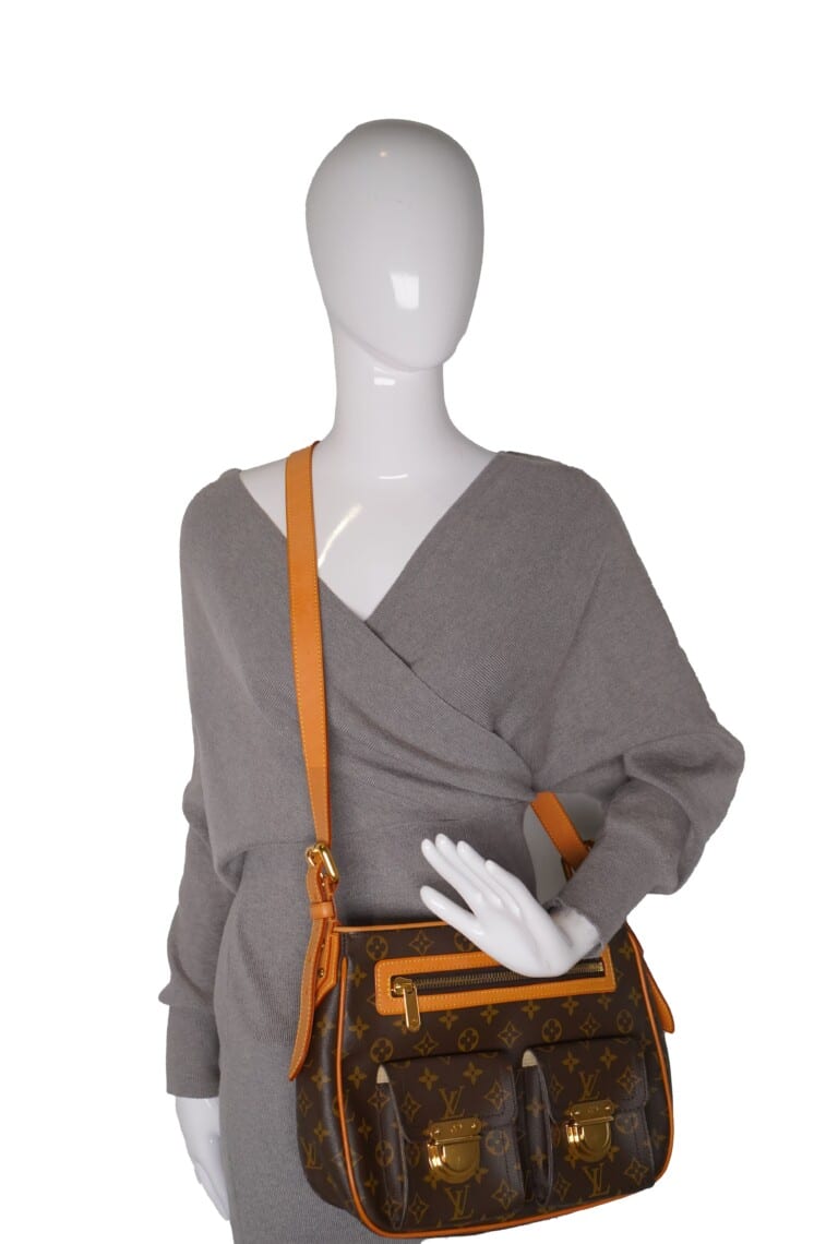 Louis Vuitton Monogram Hudson GM - Image 7