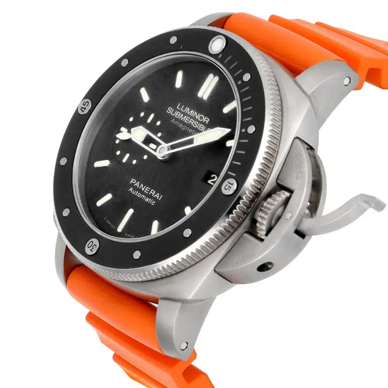 Panerai Luminor Submersible 47mm PAM00389 Black Dial Titanium Orange Rubber Strap – image 4