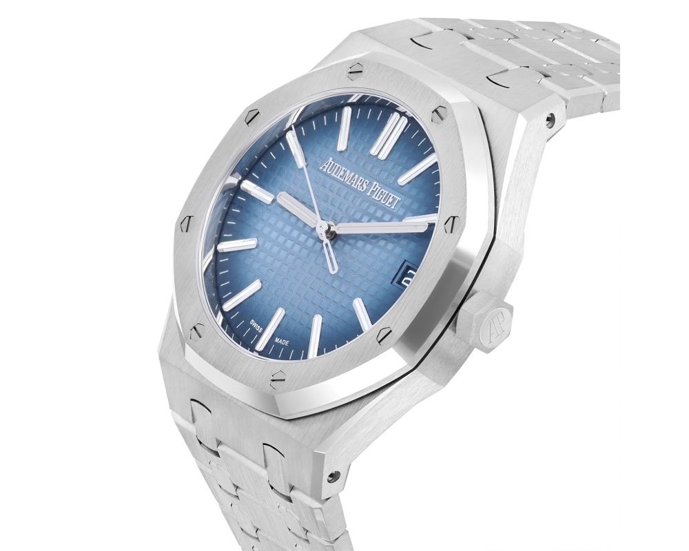 Audemars Piguet Royal Oak Blue Index Dial White Gold 15510BC.OO.1320BC.02